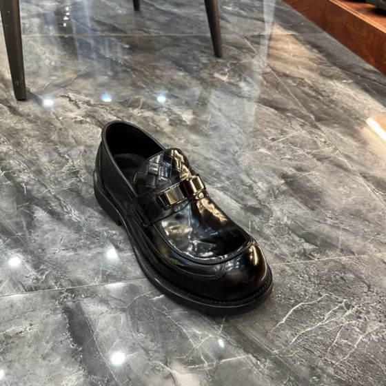 
Guangzhou's new spring and summer top layer cowhide big-head leather shoes thick sole fashion trend casual business men's shoes GZ