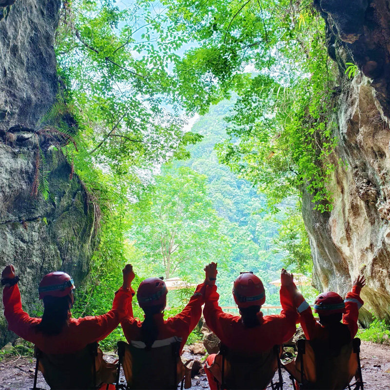 贵州旅游安顺寻龙洞一日游.探秘溶洞.观瀑营地.亲子度假.贵阳跟团