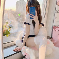 Japanese-Style Gymnastics Outfit for High School Physical Education Class, Conservative and Cute, Two-Piece Set for Female High School Students, Suitable for Swimming Pool and Hot Springs