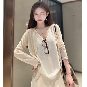 
Yayaziyundian Lyocell Tencel sunscreen cardigan 2026 loose thin slim air conditioning shirt anti-ice silk short style for women