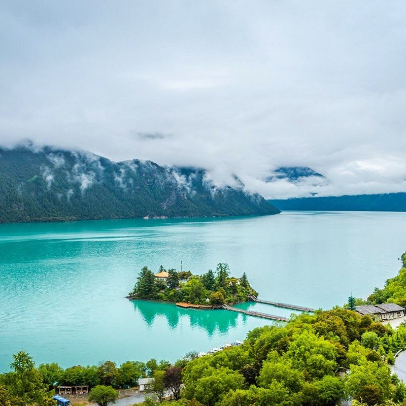 西藏林芝+波密+巴松措5天4晚私家团南迦巴瓦峰日照金山松赞酒店