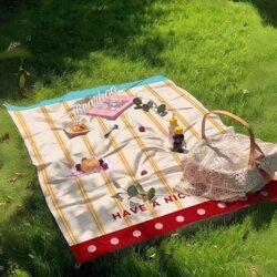 Spring Outing Picnic Mat, Portable Beach Mat, Park Grass Mat, Moisture-Proof Outdoor Camping Lawn Mat, Waterproof and Thickened