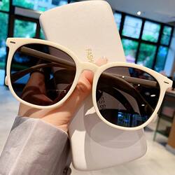 2025 Summer Sunglasses for Women, High-End, Large Face, Sun Protection, Round White Frame, Anti-Uv, Makes Face Look Smaller