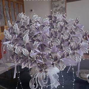 Creative butterfly with money to spend hug bucket material pack birthday gift for couple Mother's Day Father's Day Valentine's Day
