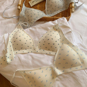 
2026 New French Sweet Girly Floral Triangular Cup Wireless Bra Thin Breathable Anti-Sagging Underwear