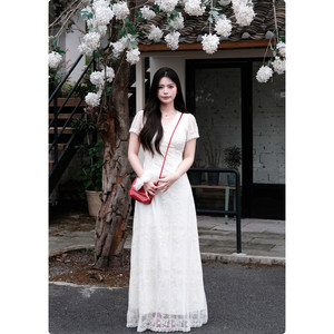 
Nuomizi [Afternoon Tea Break] White Moonlight Lace French Retro V-neck Embroidered Dress Waist A-Line Skirt