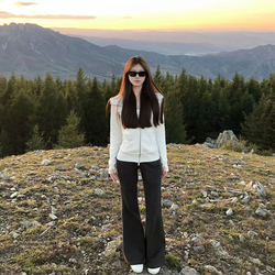 Slim-Fit Sweatshirt Jacket for Women, Spring Style, Waist-Cinching, Korean Style, Hooded, Tight-Fitting Top, Early Spring Women's Clothing, 2026 New Spring Style