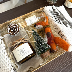 Creative Birthday Gift, Valentine's Day High-End Niche Scented Candle Gift Box, Gift for Best Friends, Female Friends, and Souvenirs