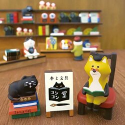 Japanese-Style Cat Zakka Miscellaneous Goods Bookstore Frog Cat Painter Bookshelf Stationery ins Healing-Themed Trendy Toy Figurine Gift