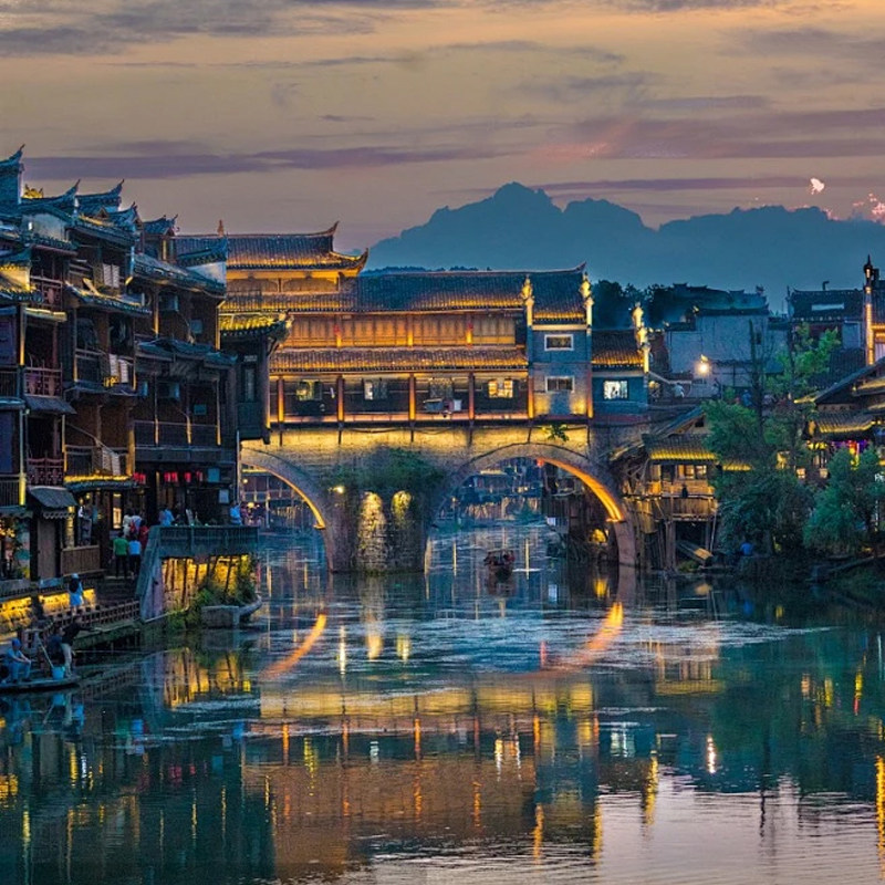 长沙湖南张家界旅游4天3晚跟团韶山芙蓉镇森林公园天门山凤凰古城