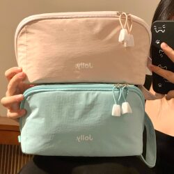 Cute Macaron-Colored Portable Cosmetic Bag for Women, Large Capacity, Divided into Sections, Skincare and Toiletry Bag, Travel Storage Bag