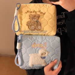 Cute Portable Cosmetic Bag for Women, Portable Large-Capacity Travel Storage Bag, Small Toiletry Bag, New Style