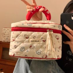 Cute Portable Cat Makeup Bag for Women, Large Capacity Skincare and Toiletry Bag, Travel Partitioned Storage Bag