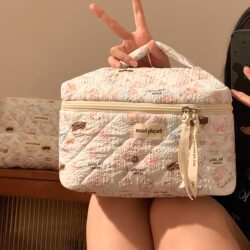 Cute Portable Cat Cosmetic Bag for Women, Large Capacity 2025 New Model, Partitioned Storage Bag, Travel Toiletry Bag