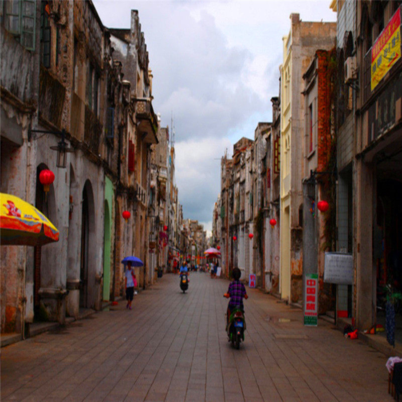 (一单一团含动车)北海涠洲岛2天1晚北海银滩老街涠洲岛海鲜烧烤