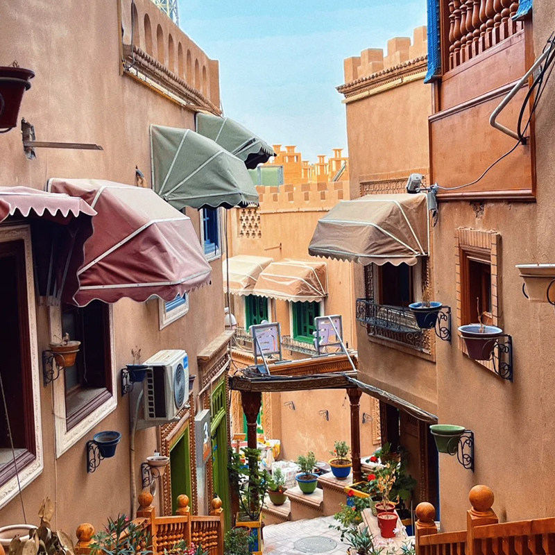 【广州出发】南疆秘境白沙湖瓦罕走廊喀什古城纯玩双飞跟团8日游