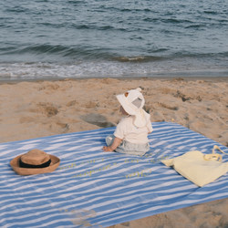 Beach Picnic Mat, Moisture-Proof Mat, Outdoor Folding Cushion, Camping Picnic Cloth, Beach Vacation Mat, Portable and Foldable