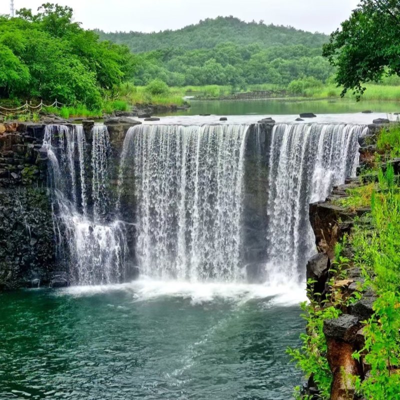 哈尔滨雪乡亚布力6天5晚冰雪大世界滑雪住雪乡内门票一价全含纯玩