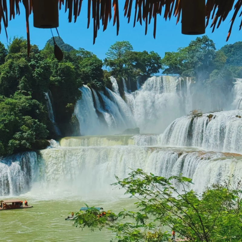 广西旅游 德天瀑布/通灵峡谷/明仕田园2天1晚两日游北海/南宁出发