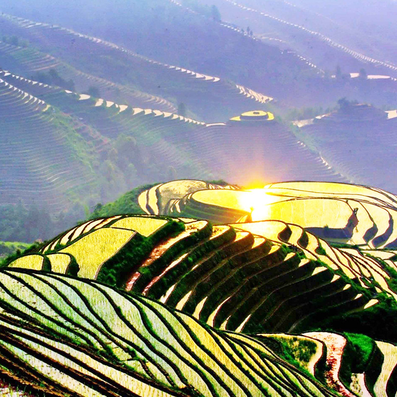 桂林旅游四日团4天3晚漓江竹筏游船阳朔龙脊梯田遇龙河漂流相公山
