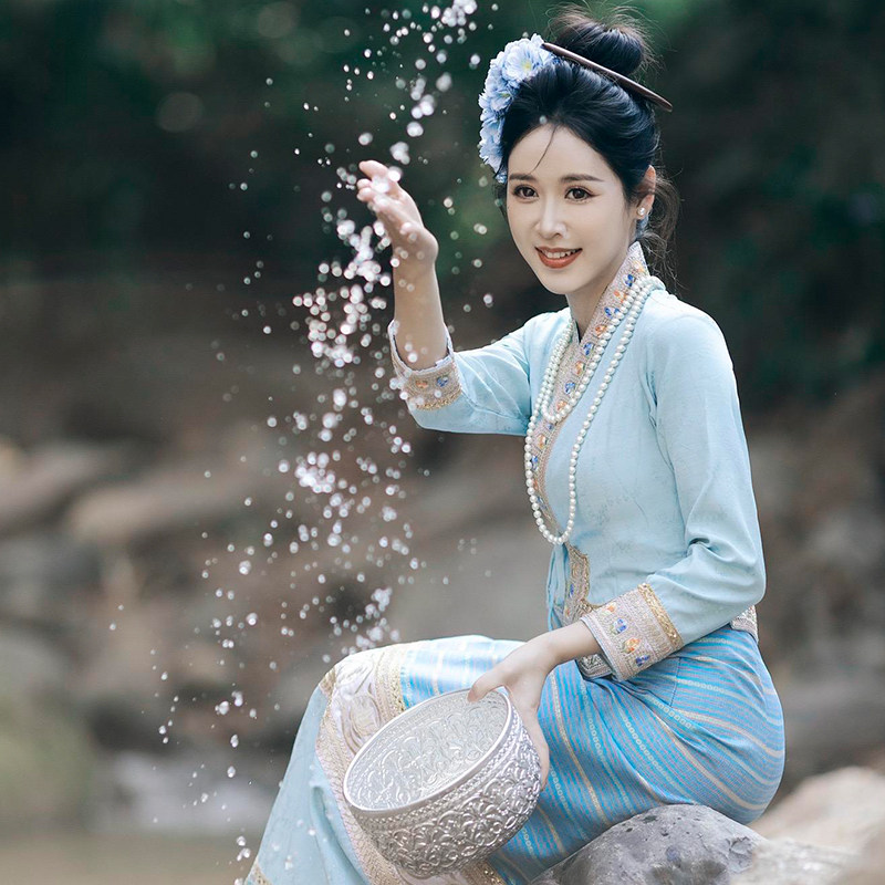 高端小团12人云南旅游西双版纳5天4晚轻奢酒店旅拍野象谷换装旅拍