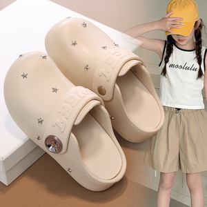 
Fashionable Girls Simple Thick Soled Versatile Daily Croc Shoes Children's 2026 Summer New Soft Soled Lightweight Sandals