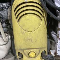 Negotiable Price for Karcher Car Washing Machine 5/11. Functions Normally, Pressure Not Guaranteed