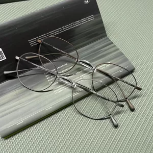 
V6068T full titanium pure titanium Japanese Ichiyama nose pad glasses frame ultra light can be equipped with myopic men and women 5g multi-sided