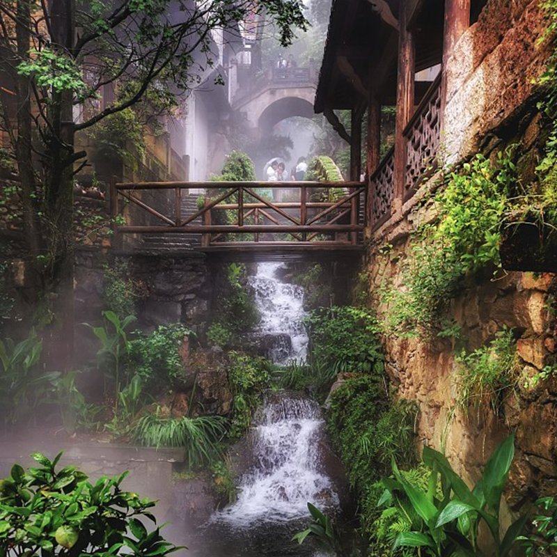 婺源东线+望仙谷+景德镇+篁岭4日游 拼2-8人尊享小团 宿高档酒店