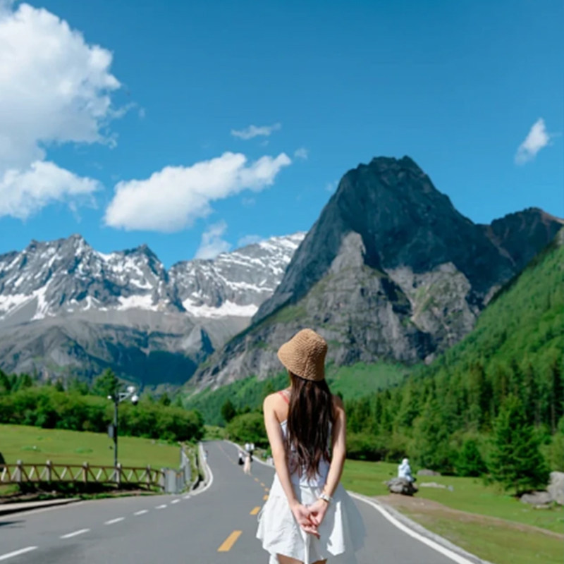 6天旅游8人内mini团四川纯玩 |九寨沟黄龙四姑娘山三星堆藏式晚会