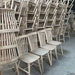 Windsor white embryo chair all solid wood dining chair home restaurant cafe Nordic backrest horn butterfly Windsor chair white stubble