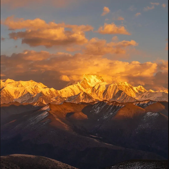 川西环线 四姑娘山双桥沟稻城亚丁海子山墨石公园木格措理塘5日游