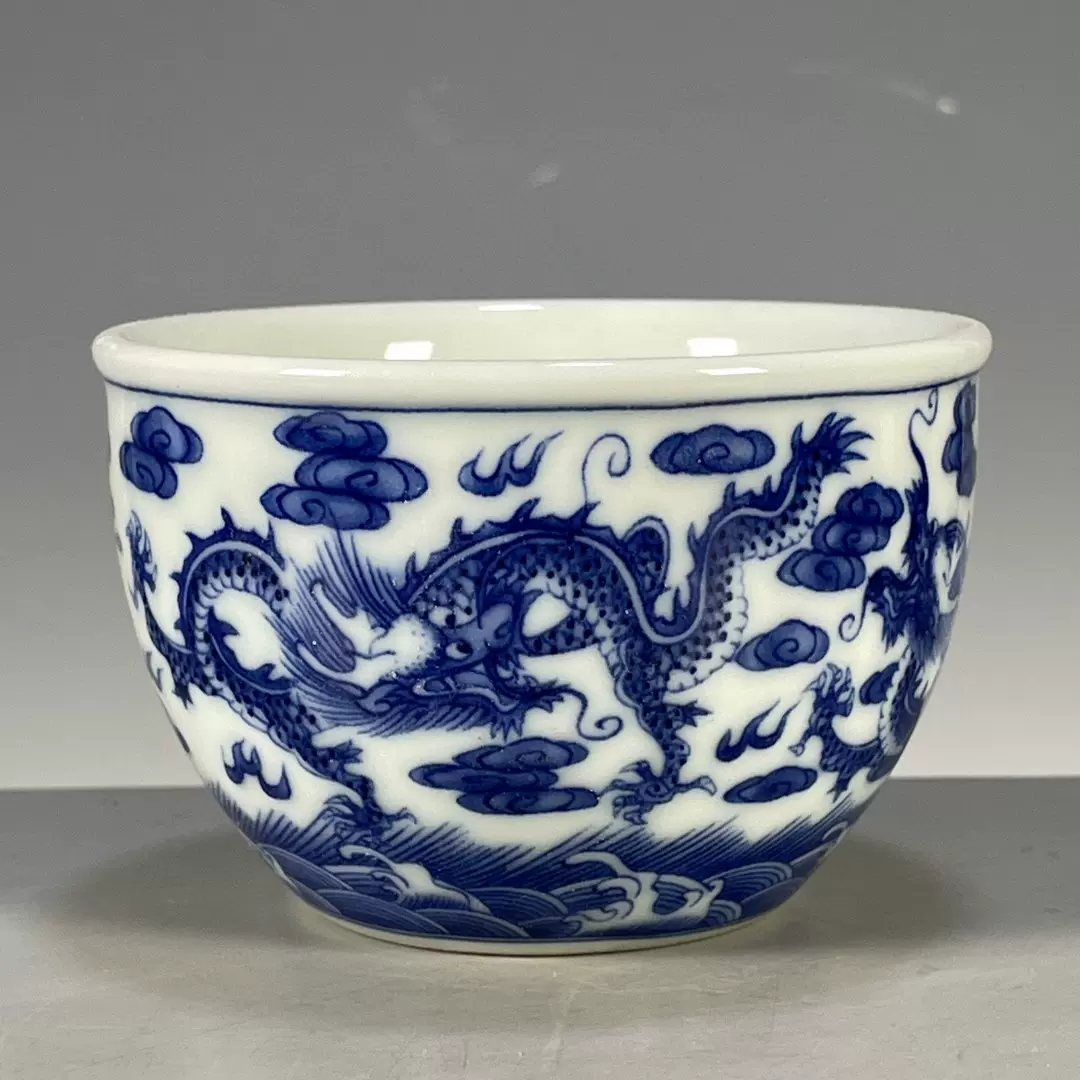 大清乾隆紫釉海水竜紋小賞瓶 景徳鎮 陶磁器 装飾