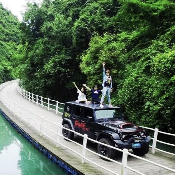 恩施屏山峡谷+狮子关一日游2至8人私家团/含门票+船票/专车不拼团