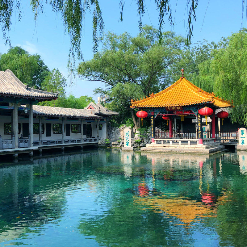 猩咖说山东趵突泉+李清照+五龙潭小包团1.5-2.5H大咖讲解含耳机