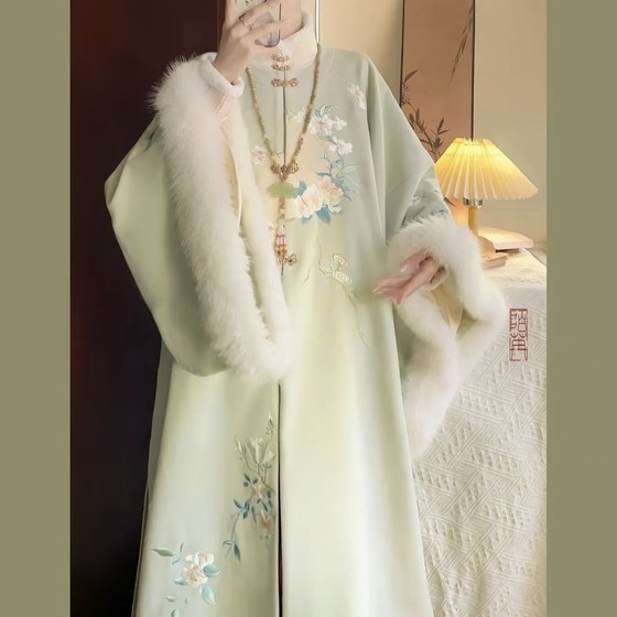 
Original Hanfu for women [Zhong Ling Ji-Jing Hua Shui Yue] Ming Dynasty velvet double-breasted long coat and horse-faced skirt winter suit
