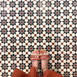 Retro Popular American Country-Style Small Floral Tiles for Hotels, Guesthouses, and Coffee Shops, Wall and Floor Tiles, 200 Specifications