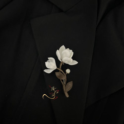 Handmade Silk Thread Magnolia Brooch with Velvet Flowers, Versatile for Everyday Use as a Gift