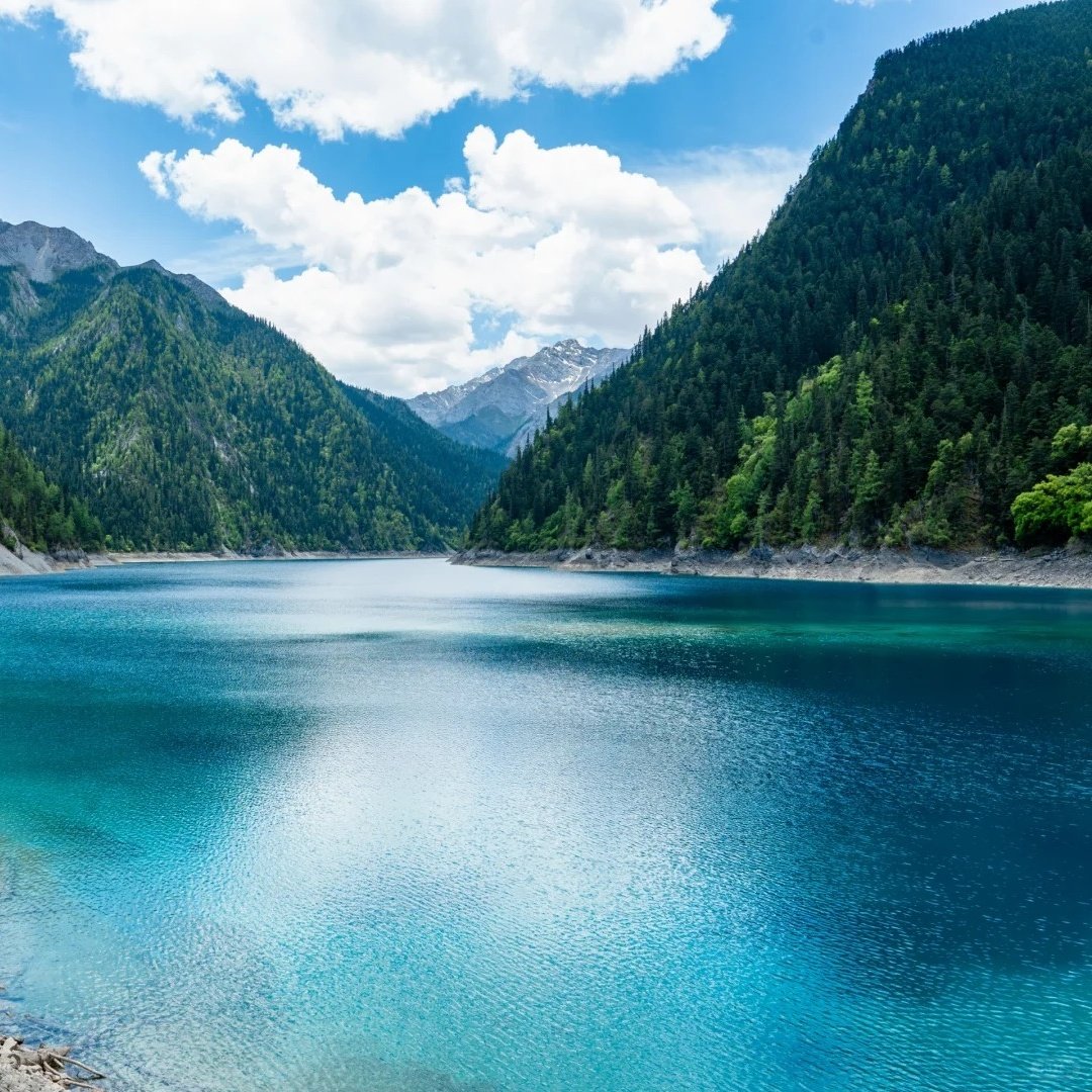 四川成都旅游4天3晚自由行九寨沟黄龙风景区独立专车4钻酒店