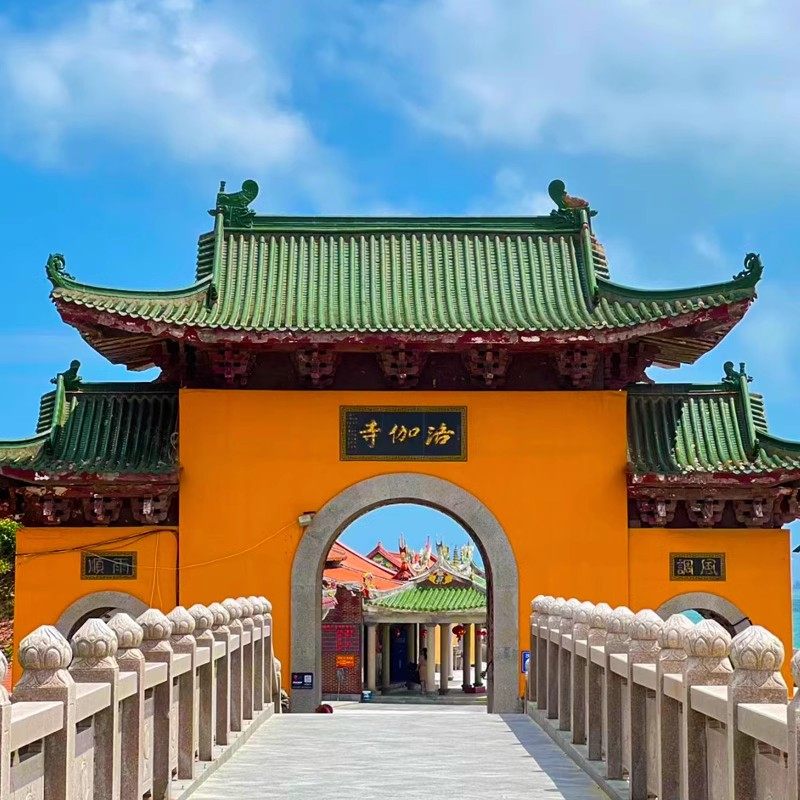 泉州六胜塔+祥芝码头+洛伽寺+石狮黄金海岸+梧林古村落一日游