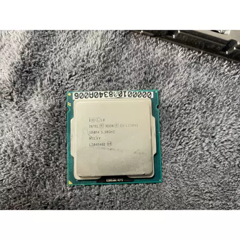 出1片e31230v.
