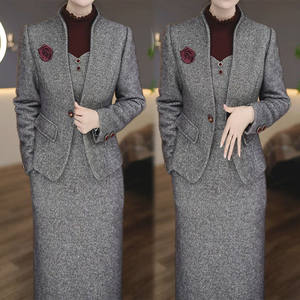 
High-end autumn and winter suit skirt for women 2025 new high-end temperament simple and versatile age-reducing suit dress suit