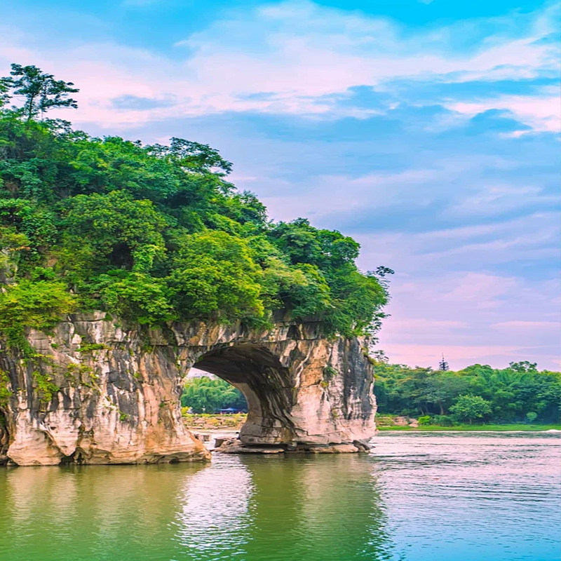 5天纯玩0购物|广西桂林旅游漓江三星船遇龙河竹筏漂流热气球体验