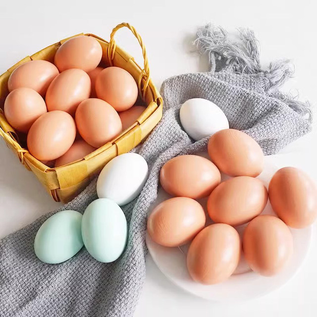 Solid wooden simulated eggs, nesting fake egg models, children's hand-painted graffiti eggs, play house puzzle crafts