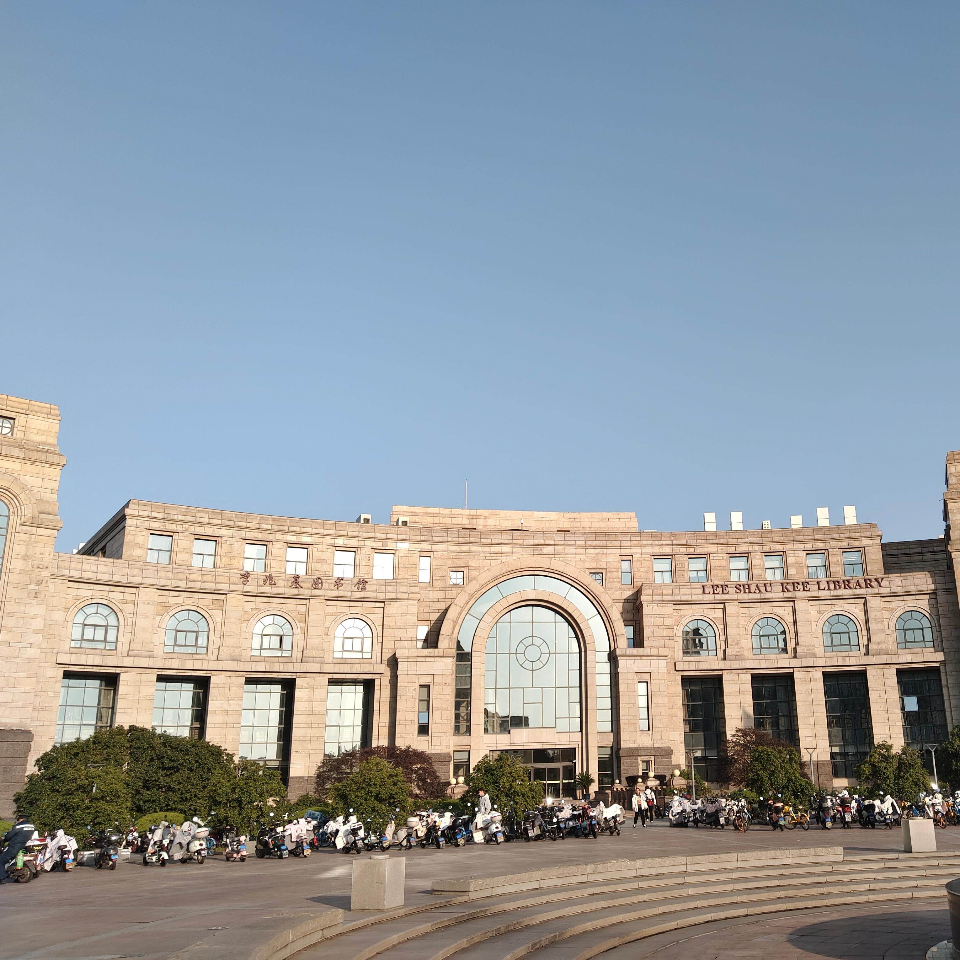 名校参访|中国最古老高校|上海复旦大学+人文导师导览服务半日