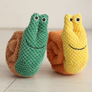 
Pets sniff toys snail shape can hide food and make sounds. Dogs and cats chew and grind their teeth and unzipped plush toys