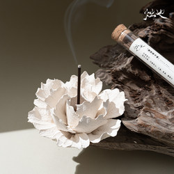 Jingdezhen Intangible Cultural Heritage Handcrafted Ceramic Petal Incense Holder Coarse Pottery Diffuser Aromatherapy Home Decoration Niche Gift for Friends