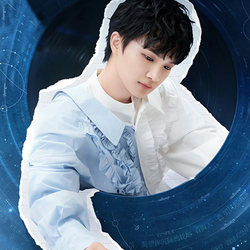 Zhou Shen 2025 Concert-Style Hoodie for Men and Women, Tour Merchandise, Loose-Fitting Support Clothing