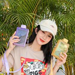 Creative Lightning Mini Rectangular Plastic Cup Fitness Large Capacity Convenient Crossbody Strap Water Bottle Manufacturer