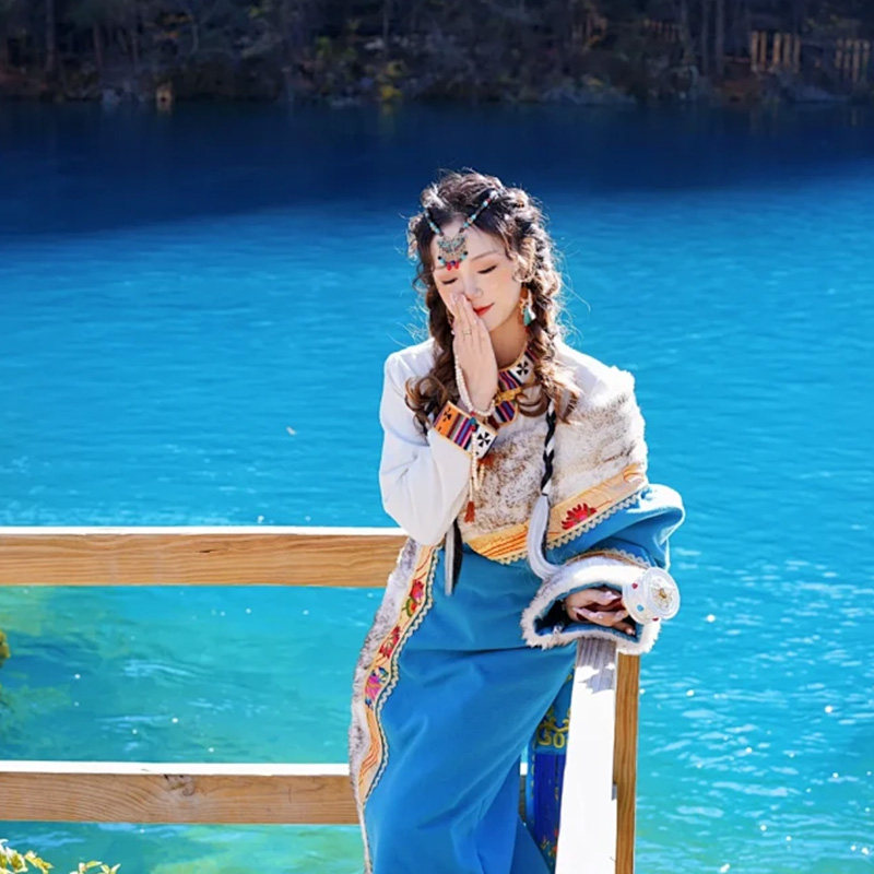 四川成都旅游九寨沟黄龙熊猫乐园峨眉山乐山大佛纯玩0购物7天6晚